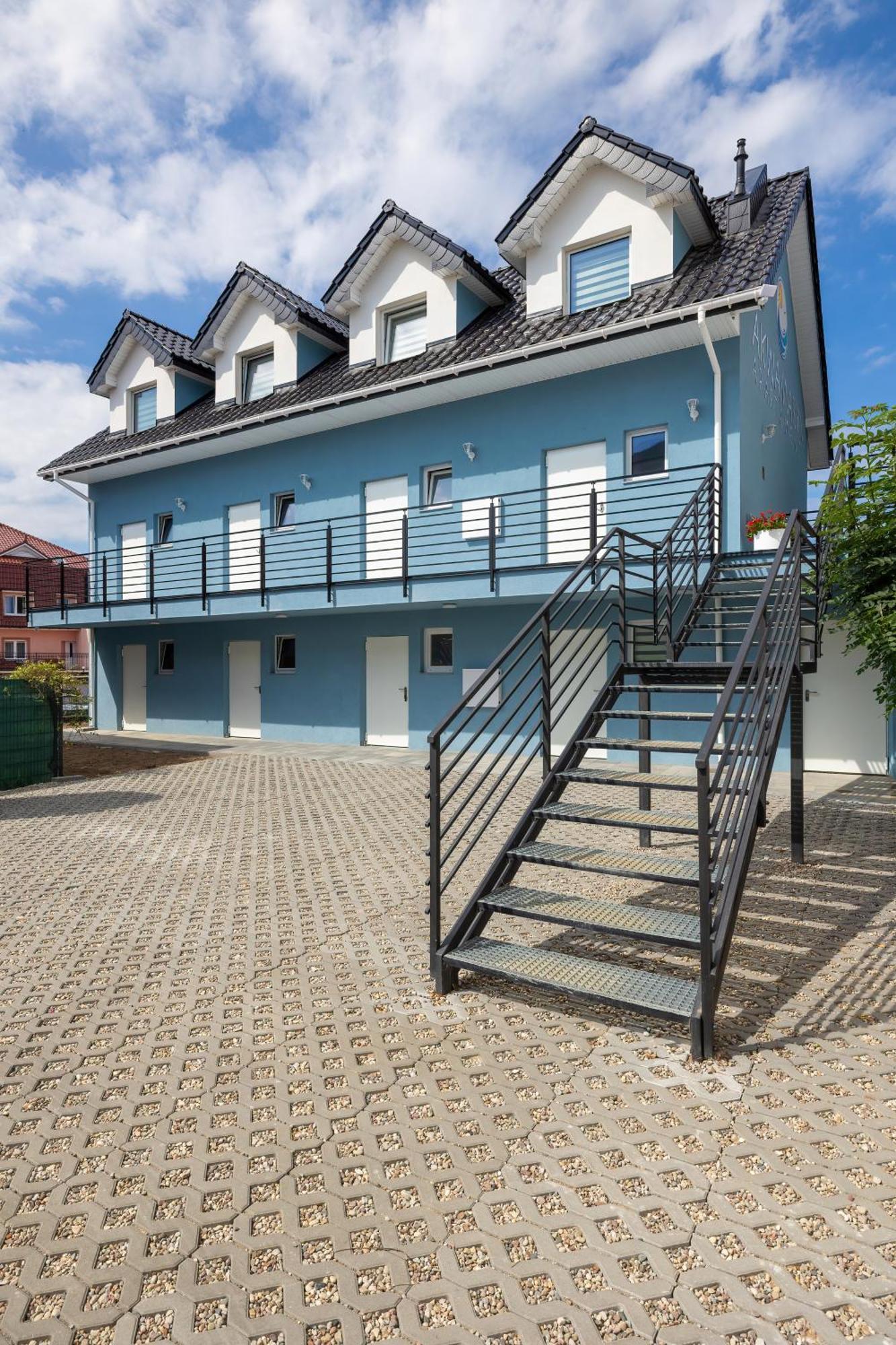 Akwamaryn Apartamenty Rewal Exterior photo